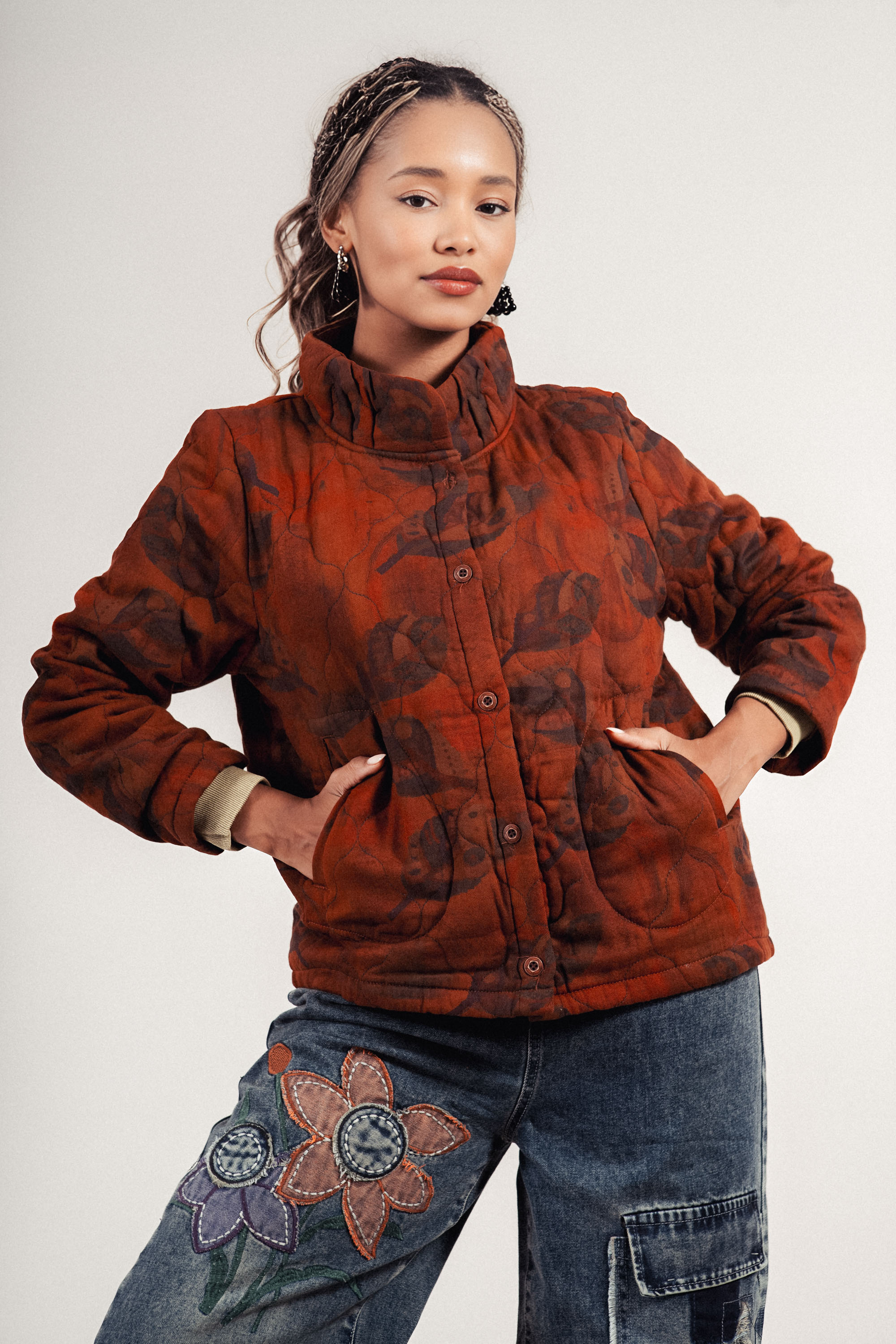 Дамско памучно яке в цвят керемида с принт цветни листа