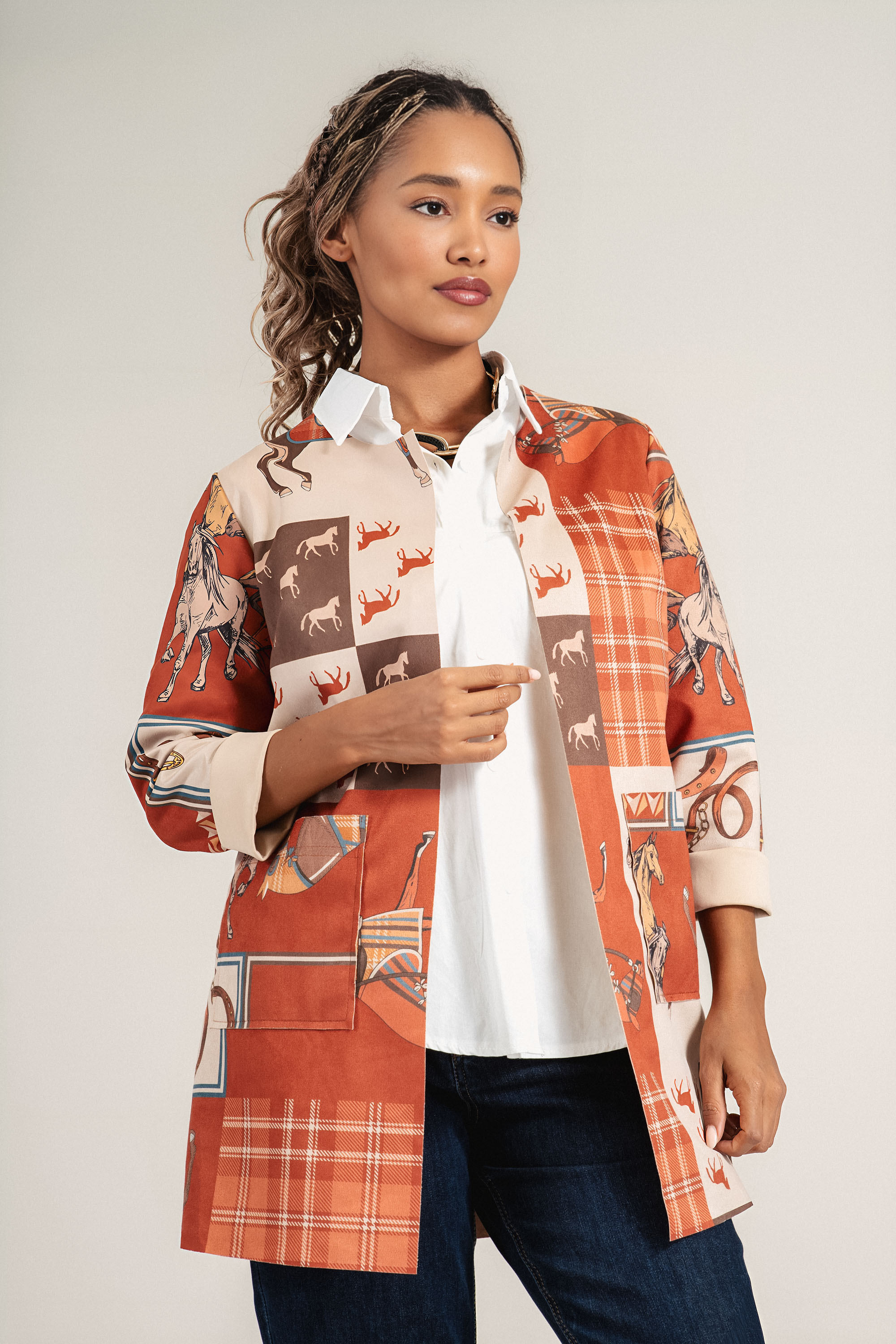 Дамско велурено сако в оранжево с кариран принт и коне